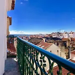 2Lisbon Downtown Private Bedroom River View